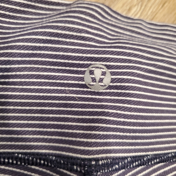 LuLuLemon 🍋  Full length Leggings - Picture 6 of 6